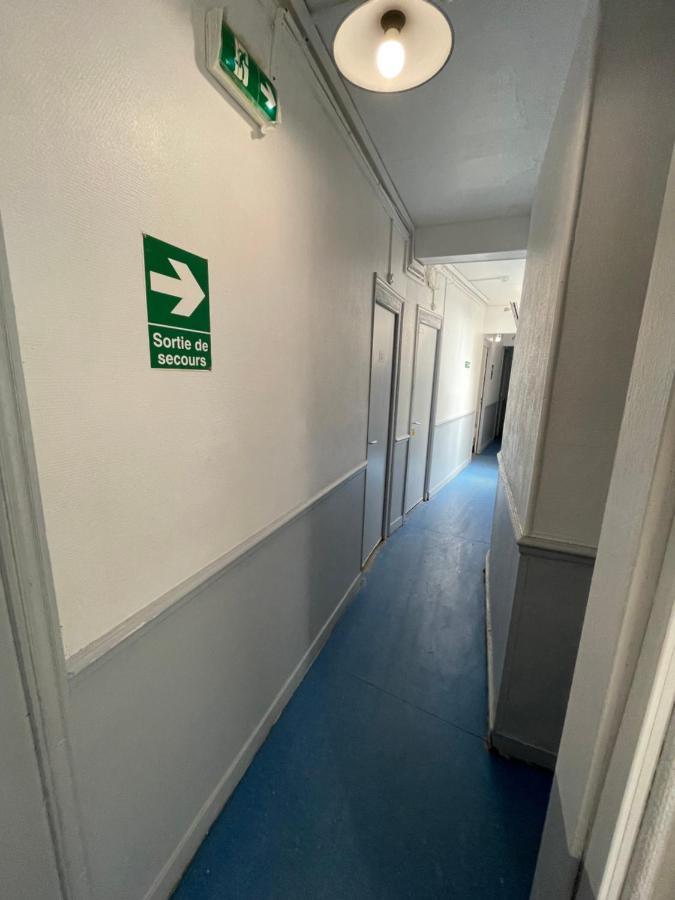 Hotel Central Σαιν-Ντενί Εξωτερικό φωτογραφία