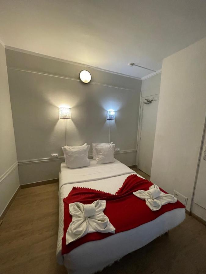 Hotel Central Σαιν-Ντενί Εξωτερικό φωτογραφία